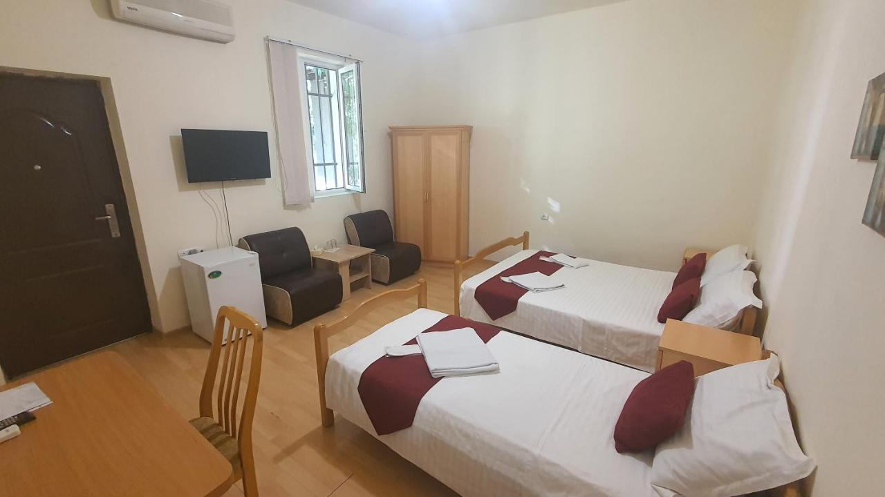 Kesabella Touristic House Bed and Breakfast P'arak'ar Exteriör bild