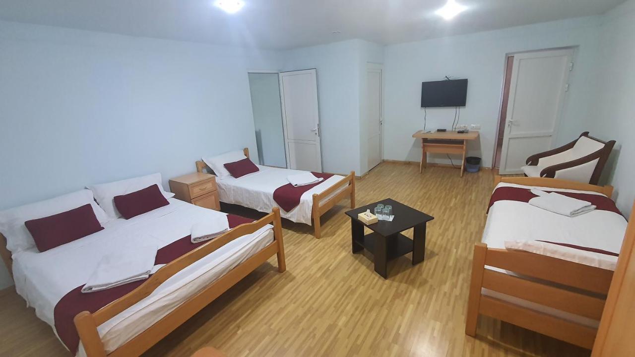 Kesabella Touristic House Bed and Breakfast P'arak'ar Exteriör bild