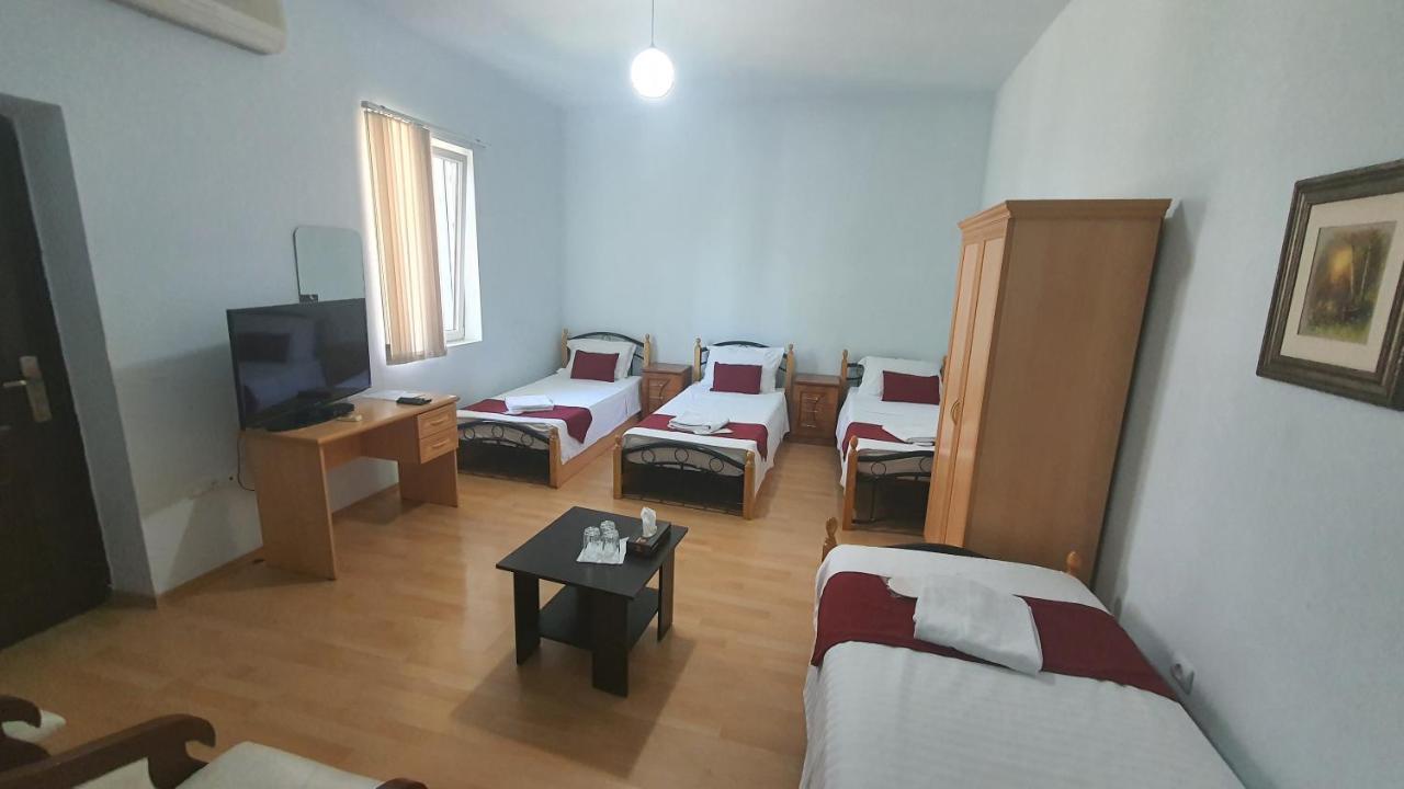 Kesabella Touristic House Bed and Breakfast P'arak'ar Exteriör bild