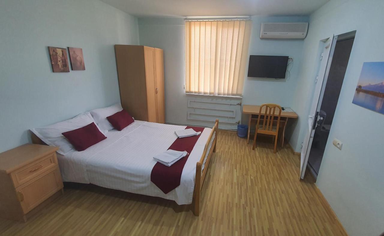 Kesabella Touristic House Bed and Breakfast P'arak'ar Exteriör bild
