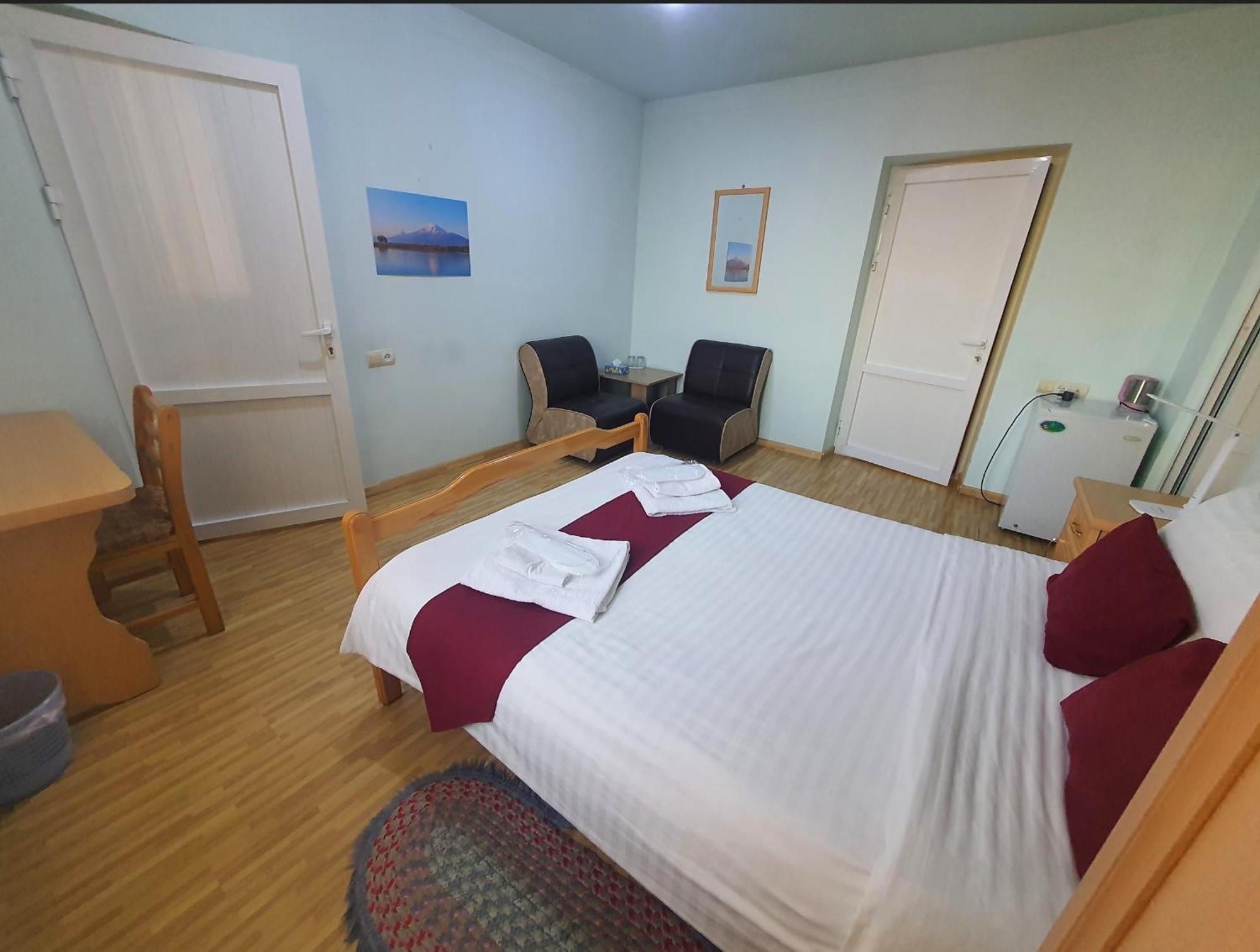 Kesabella Touristic House Bed and Breakfast P'arak'ar Exteriör bild