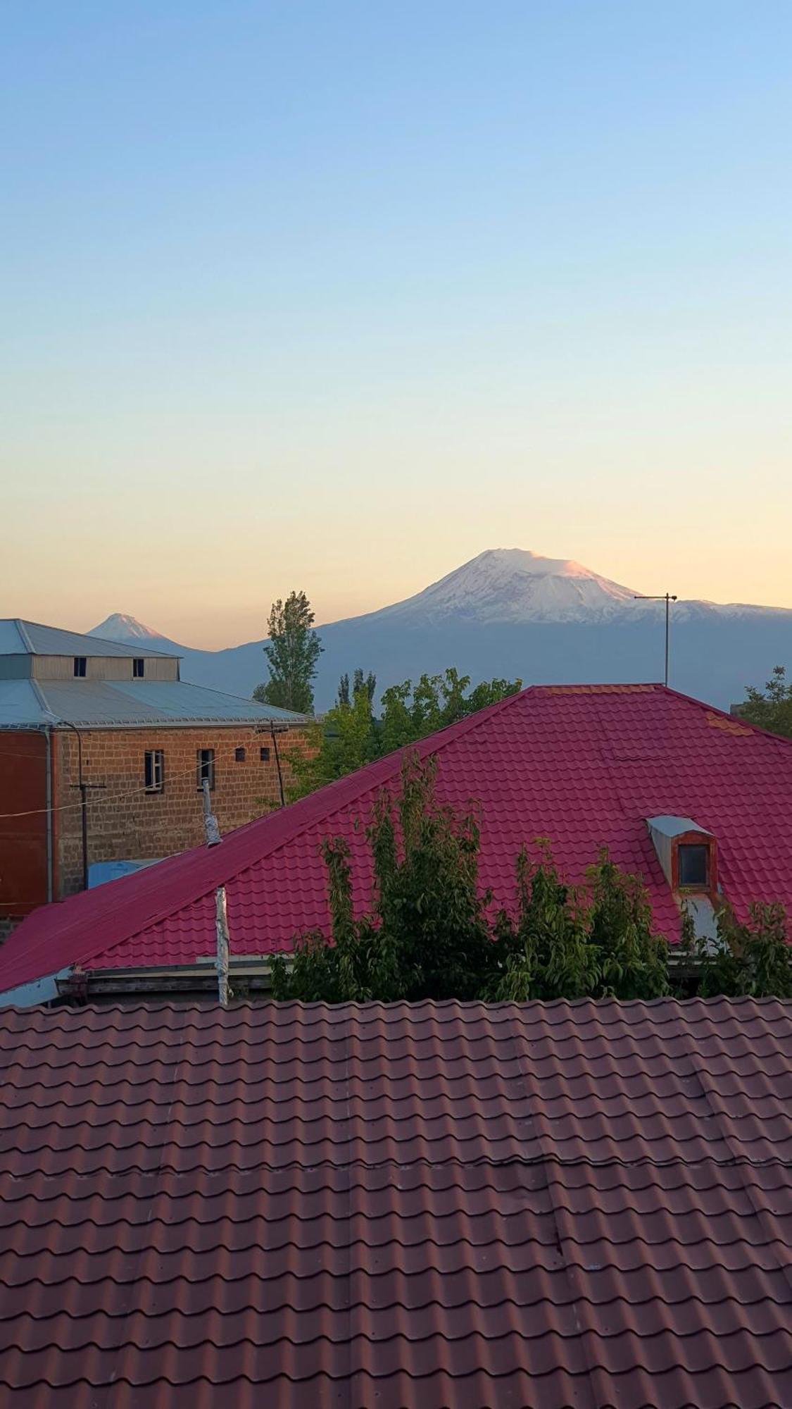 Kesabella Touristic House Bed and Breakfast P'arak'ar Exteriör bild